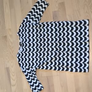 Uniqlo x Marimekko black and white wave prints T-shirt